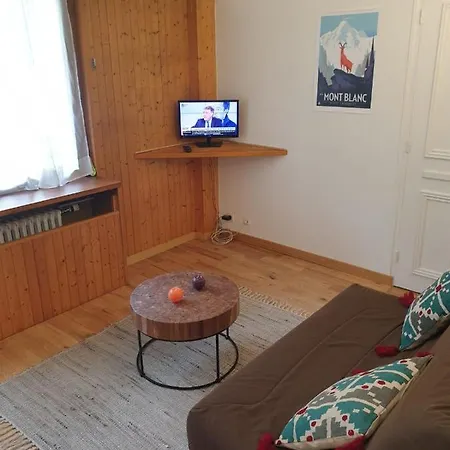Studio With Balcony In Apartment